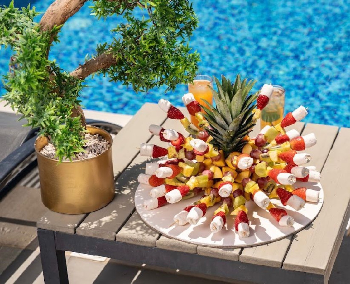 Pineapple Fruit Centerpiece